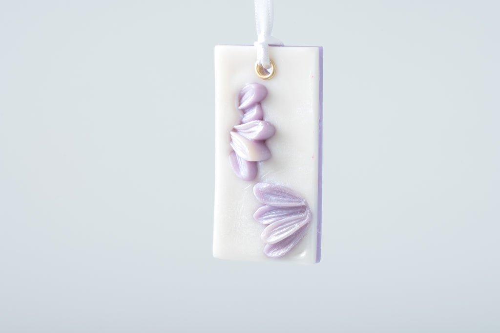 Odorizant parfumat decorativ Flora Scent Lilac din ceară naturală, cu inserții florale mov